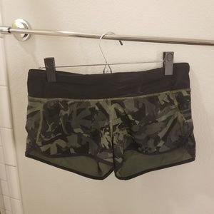 Lululemon Camo Speed Short size 6